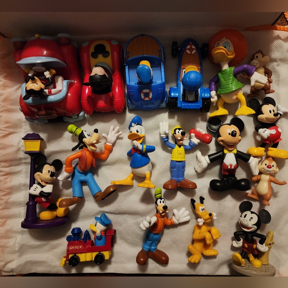 Disney Character Toy Set - Multicolor